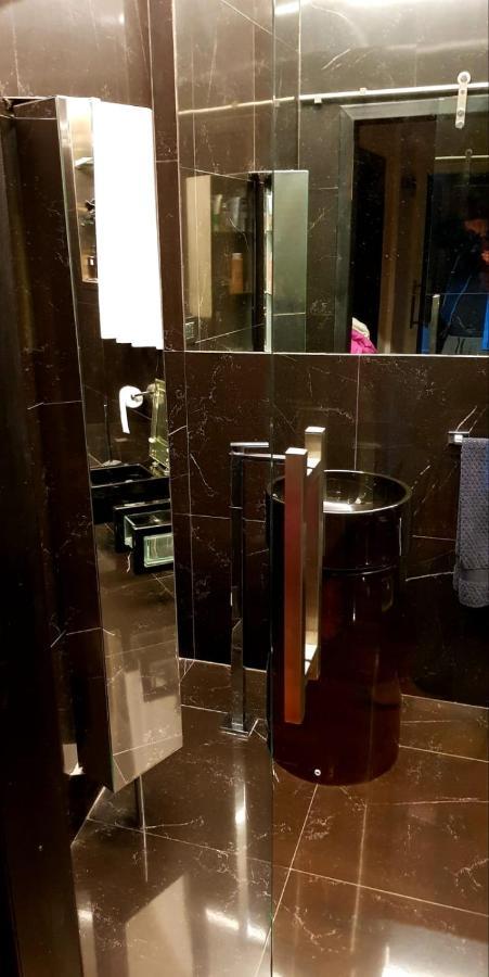 Apartamento La Casa Con Piscina Riscaldata Interna Anna Luxury Garden